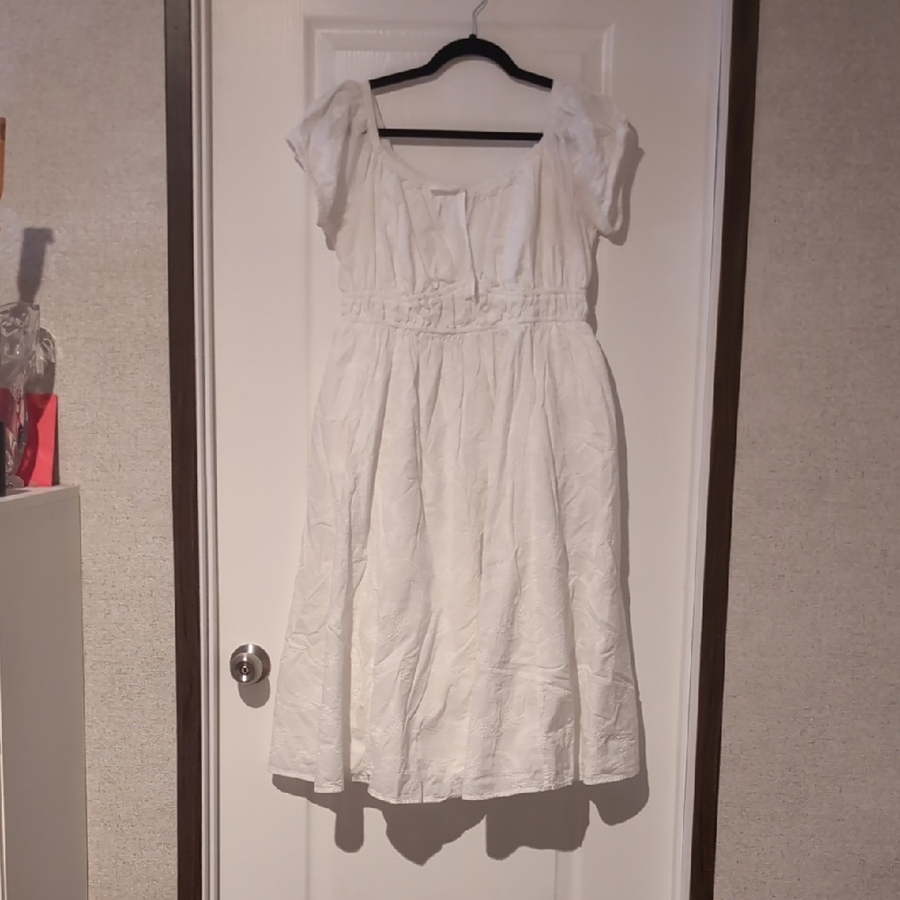 Torrid White Cotton Embroidered Dress, 0X